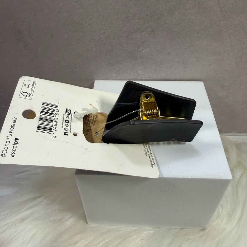 🩷5/$10🩷 Conair Scalp Care Gold & Black Hair Clip - Picture 5 of 7